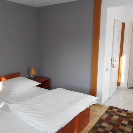 Casa Rudi & Ella Guest house