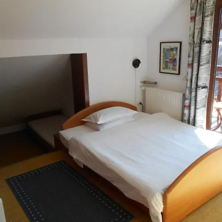 Guest house Casa Rudi & Ella 3*