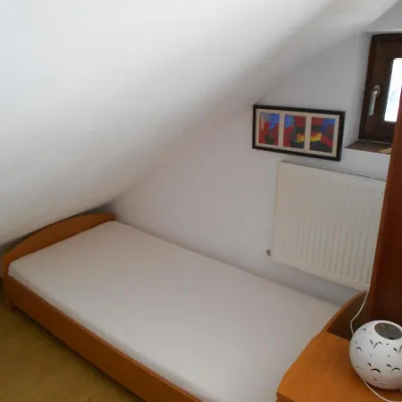Casa Rudi & Ella Guest house 3*