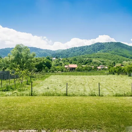 Casa Rudi & Ella Guest house 3*