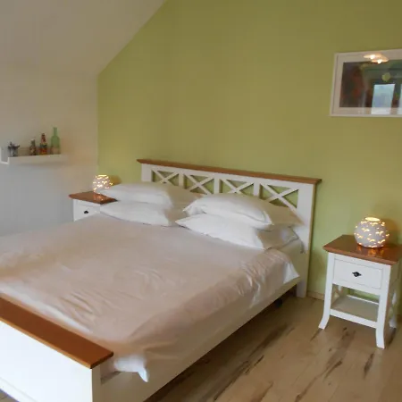Casa Rudi & Ella Guest house